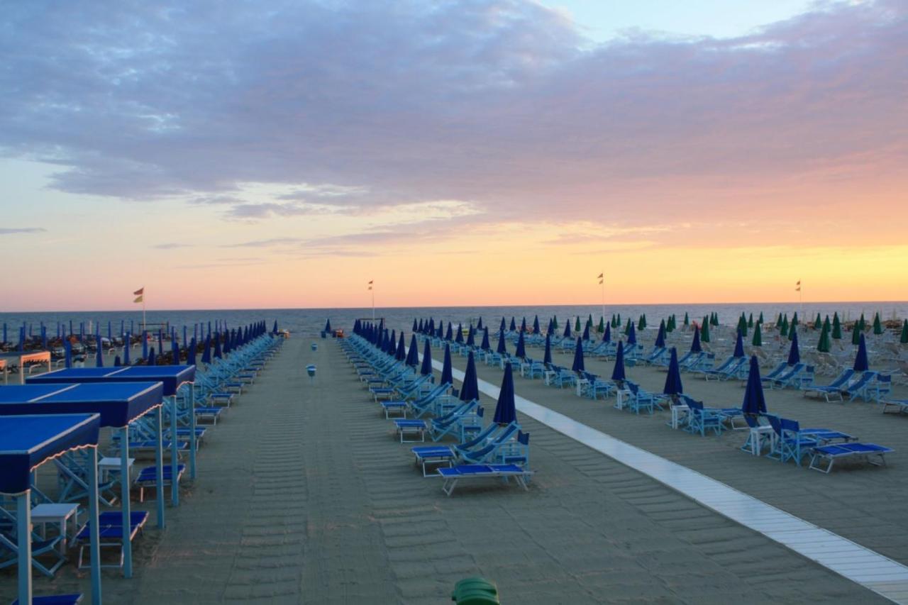 VI Suites Viareggio Exterior photo