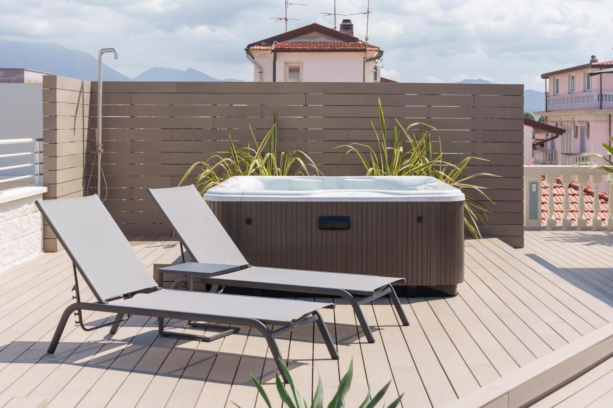 VI Suites Viareggio Exterior photo
